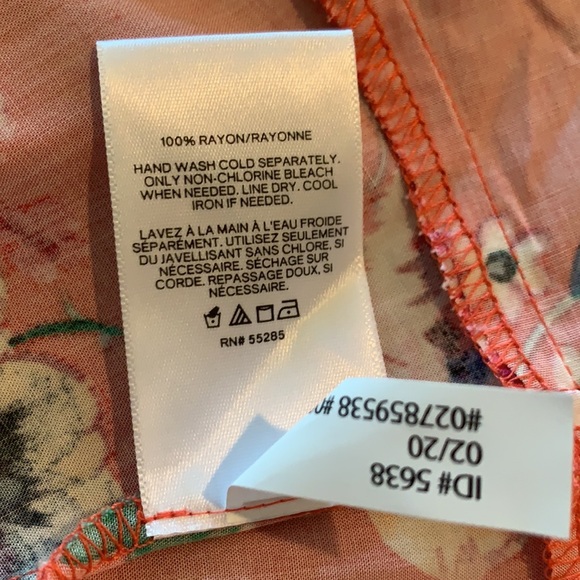 NWT Express Women’s Floral Wrap Dress - Picture 9 of 9